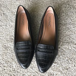 Vionic loafers